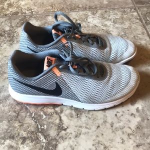 Nike Flex Experience RN 6